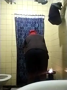 Snapshot of Polygamist chatting on 9, 10, 2025 Polygamist online show from 9, 10, 2025