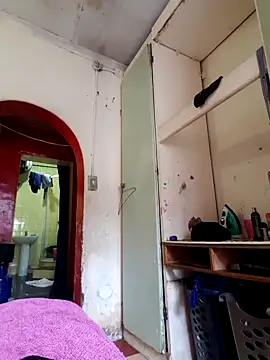 Snapshot of Polygamist chatting on 31, 10, 2025 Polygamist online show from 31, 10, 2025