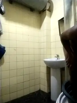 Snapshot of Polygamist chatting on 22, 11, 2025 Polygamist online show from 22, 11, 2025