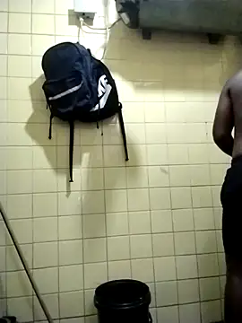 Snapshot of Polygamist chatting on 4, 12, 2025 Polygamist online show from 4, 12, 2025