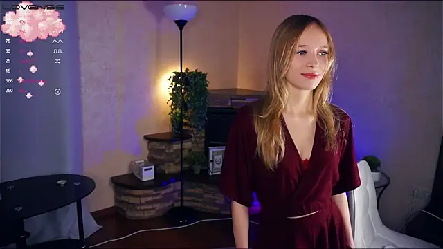 LynetBurby online show from 10, 12, 2024