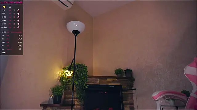 LynetBurby online show from 19, 3, 2025