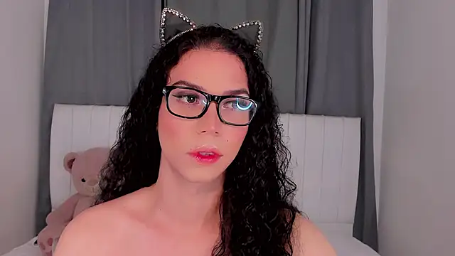 Snapshot of gatitavenecis chatting on 24, 10, 2025 gatitavenecis online show from 24, 10, 2025