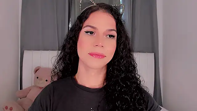 Snapshot of gatitavenecis chatting on 27, 10, 2025 gatitavenecis online show from 27, 10, 2025