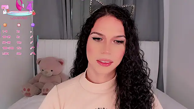 Snapshot of gatitavenecis chatting on 8, 11, 2025 gatitavenecis online show from 8, 11, 2025