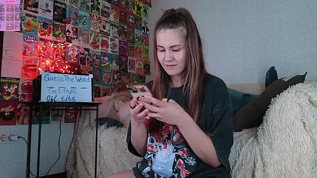 LittleLeen online show from 9, 9, 2025