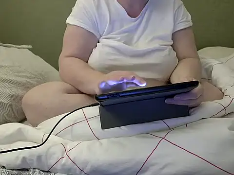 MarthaBriest online show from 27, 10, 2025