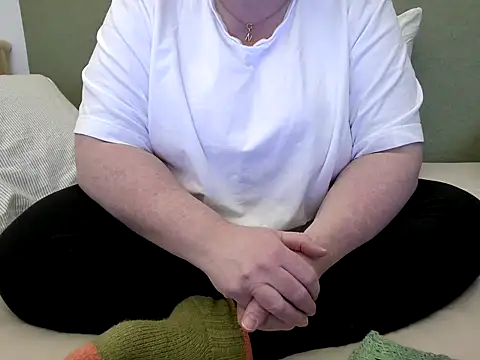 Snapshot of MarthaBriest chatting on 18, 4, 2026 MarthaBriest online show from 18, 4, 2026