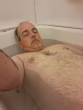 Snapshot of marc1812 chatting on 7, 10, 2025 marc1812 online show from 7, 10, 2025