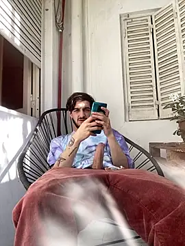 Snapshot of Tomito14 chatting on 10, 9, 2025 Tomito14 online show from 10, 9, 2025