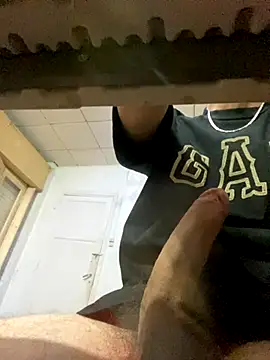 Snapshot of Tomito14 chatting on 3, 11, 2025 Tomito14 online show from 3, 11, 2025