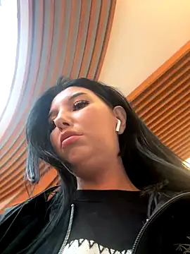 Tisha Busty online show from 28, 10, 2025