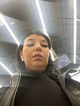 Tisha Busty online show from 16, 11, 2025