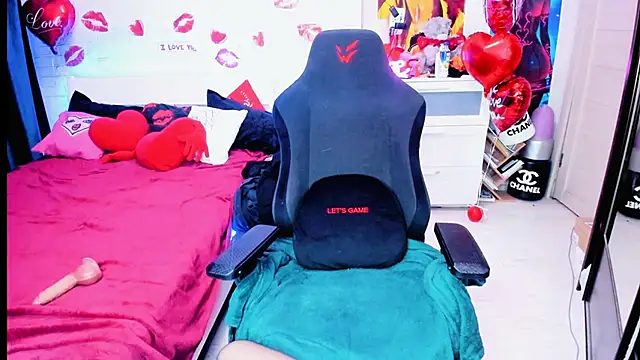 Snapshot of BADNikkiy chatting on 11, 2, 2026 BADNikkiy online show from 11, 2, 2026