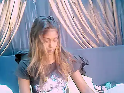 Snapshot of indiantimtim4u chatting on 18, 12, 2024 indiantimtim4u online show from 18, 12, 2024