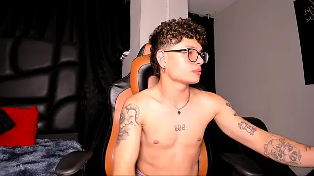 LexieandNate online show from 29, 1, 2025