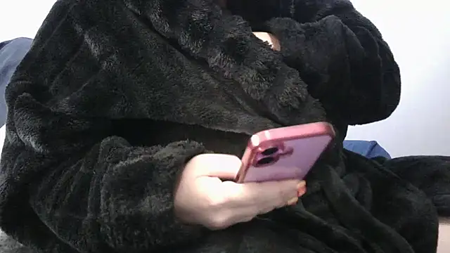 busty-bella1 online show from 27, 10, 2025