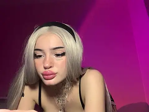 Snapshot of madelinexx chatting on 16, 2, 2025 madelinexx online show from 16, 2, 2025