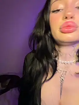 Snapshot of madelinexx chatting on 10, 2, 2026 madelinexx online show from 10, 2, 2026