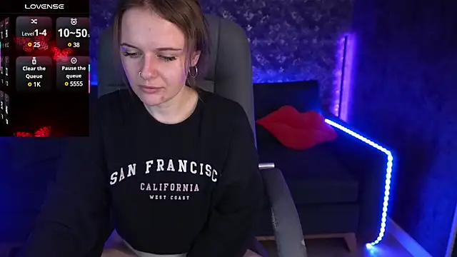 MaribelRiverr  online show from 13, 3, 2025