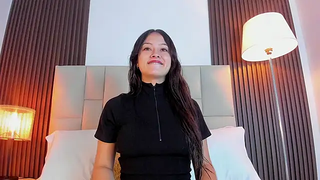 Jaslyn  Smith online show from 20, 5, 2026