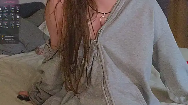 Snapshot of Roxie_Mils chatting on 9, 1, 2025 Roxie Mils online show from 9, 1, 2025