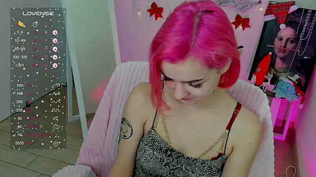 Snapshot of Fire_Bestie chatting on 28, 12, 2024 Fire Bestie online show from 28, 12, 2024