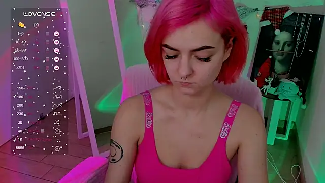 Snapshot of Fire_Bestie chatting on 30, 12, 2024 Fire Bestie online show from 30, 12, 2024