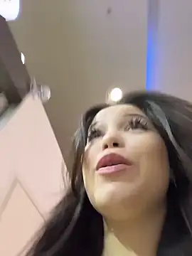 Chloe  Moon online show from 17, 4, 2026