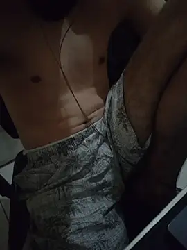 Snapshot of OliverWtdh chatting on 5, 2, 2026 OliverWtdh online show from 5, 2, 2026