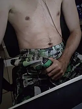 Snapshot of OliverWtdh chatting on 12, 2, 2026 OliverWtdh online show from 12, 2, 2026