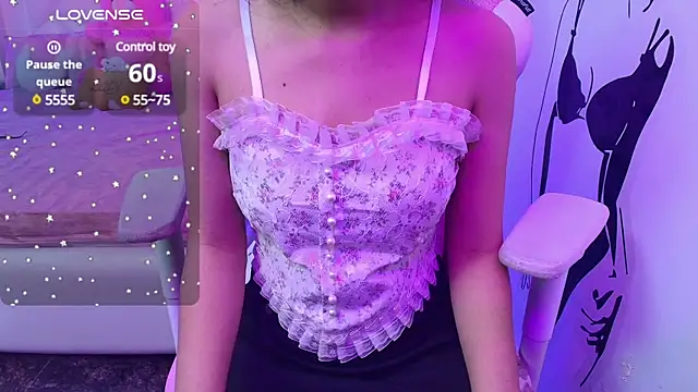 Snapshot of YourKusu chatting on 12, 1, 2025 YourKusu online show from 12, 1, 2025