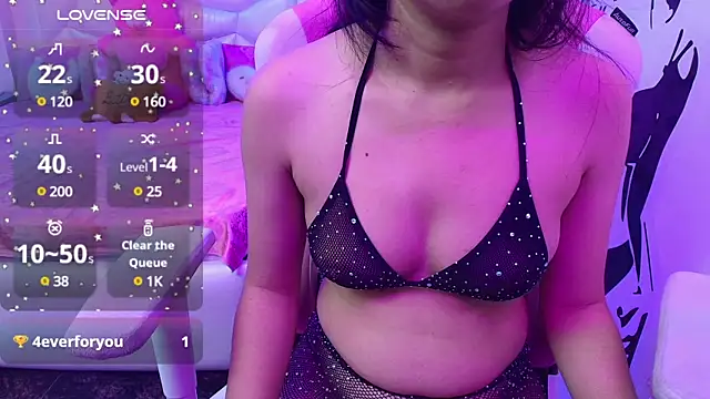 Snapshot of YourKusu chatting on 13, 1, 2025 YourKusu online show from 13, 1, 2025