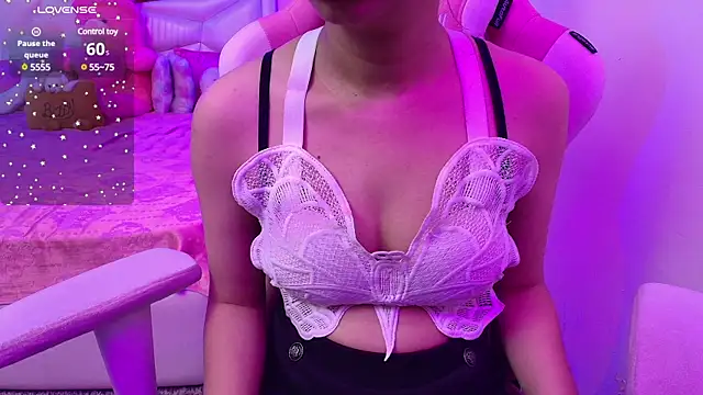 Snapshot of YourKusu chatting on 13, 2, 2025 YourKusu online show from 13, 2, 2025