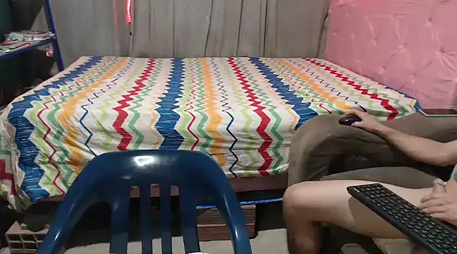 mom son dirty online show from 14, 2, 2025