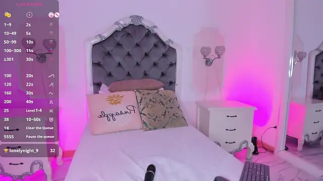 PollyGrey  online show from 27, 9, 2025