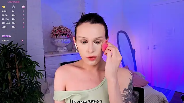  yourFoxy  online show from 5, 1, 2025