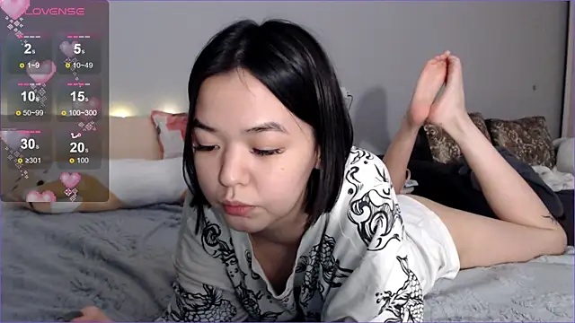 Snapshot of osaka_nia chatting on 11, 1, 2025 osaka nia online show from 11, 1, 2025