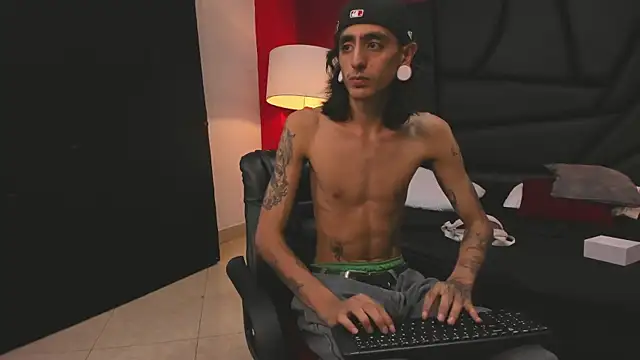 Matthew Dixonn online show from 21, 12, 2024