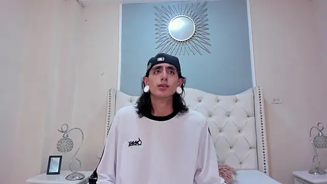 Matthew Dixonn online show from 27, 12, 2024