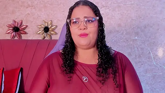 juli 2tyes online show from 12, 11, 2025