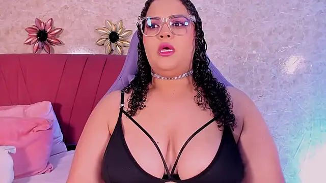 juli 2tyes online show from 13, 1, 2026