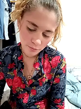 Scarlett-Leh online show from 20, 1, 2025