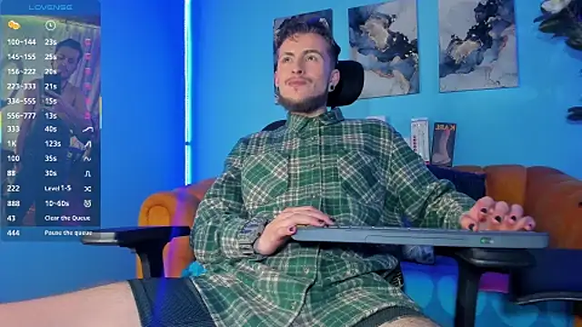 Snapshot of _hairybeard_ chatting on 14, 10, 2025 hairybeard online show from 14, 10, 2025