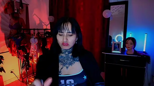 TinnaDawsom online show from 3, 12, 2025