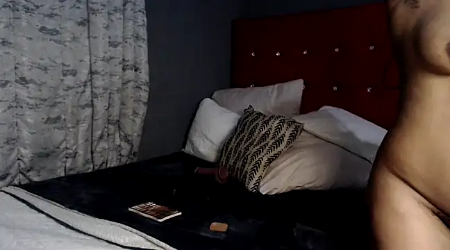 Foxybrownxx1 online show from 7, 3, 2025