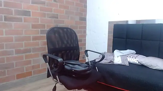 samantha  karolstone online show from 6, 10, 2025