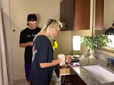 girlfriendmissy online show from 7, 3, 2026