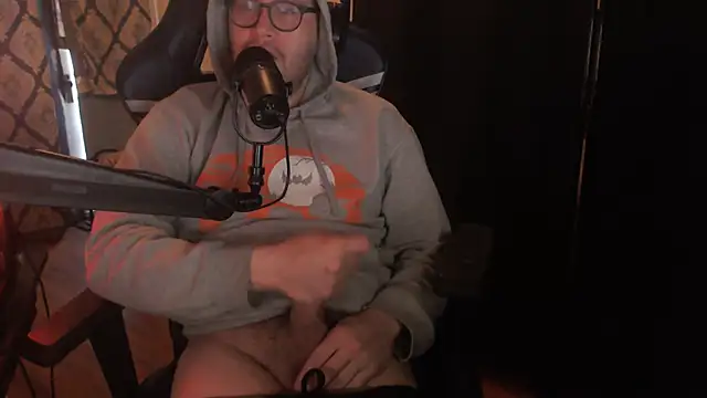 chicostick413 online show from 10, 4, 2026