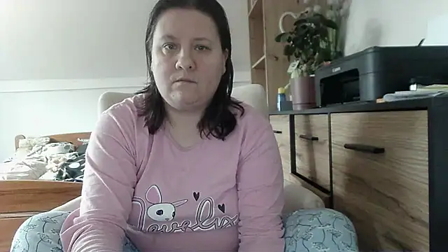 Snapshot of ReifeVenna chatting on 15, 11, 2025 ReifeVenna online show from 15, 11, 2025